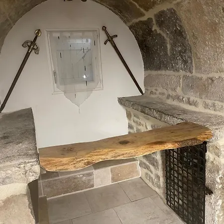 Le Clos Des Pierres Dorees